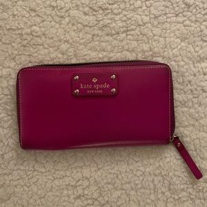 Kate Spade wallet - barely used!